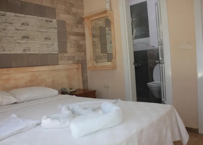 Mervan فندق غومْبيت